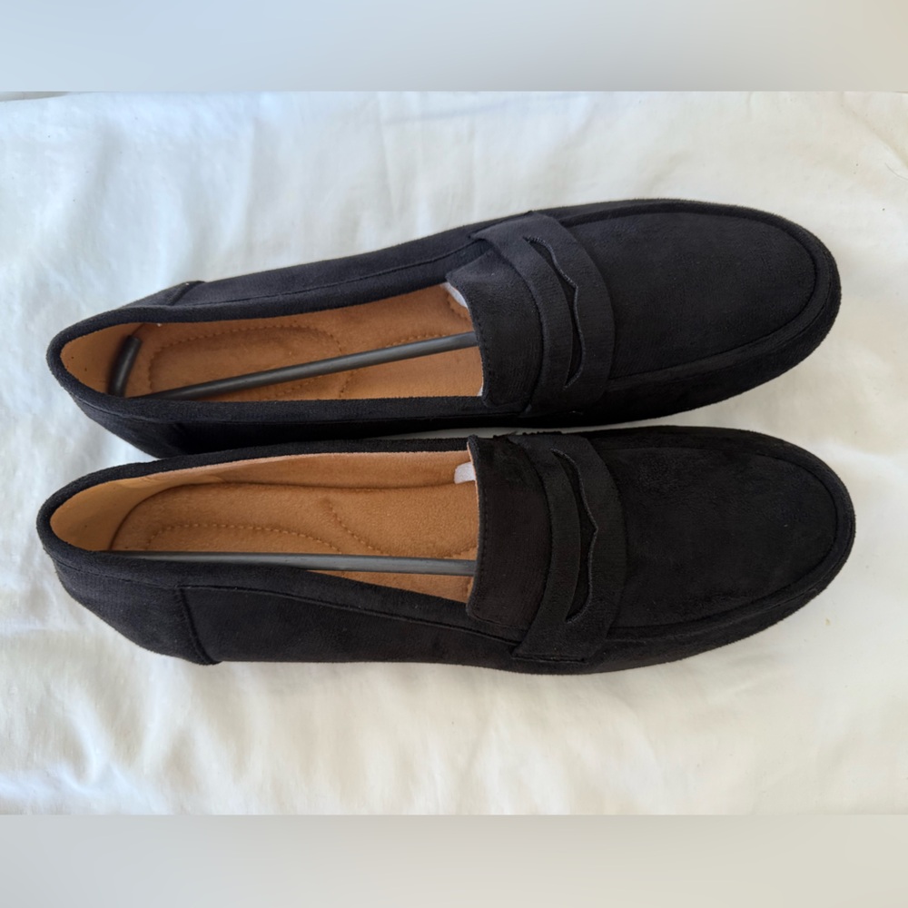 Ecetana Women’s 10 Faux Suede Loafer Size 43